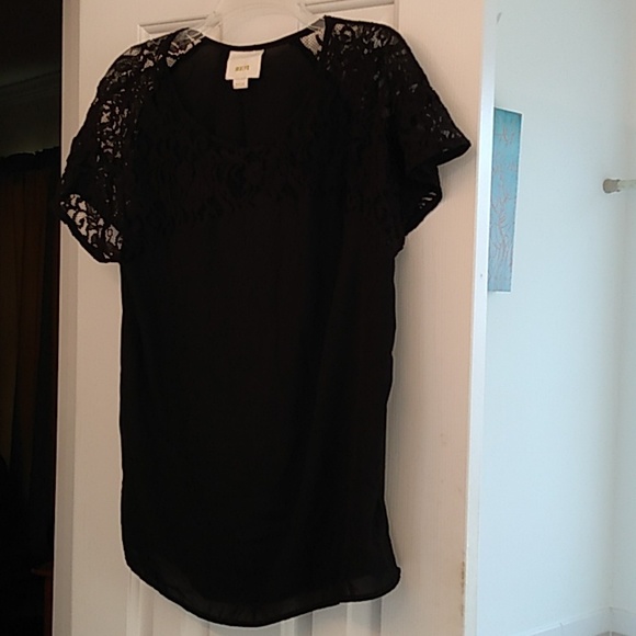 Maeve Tops - Maeve Anthropologie Black Short Sleeve Blouse with Lace